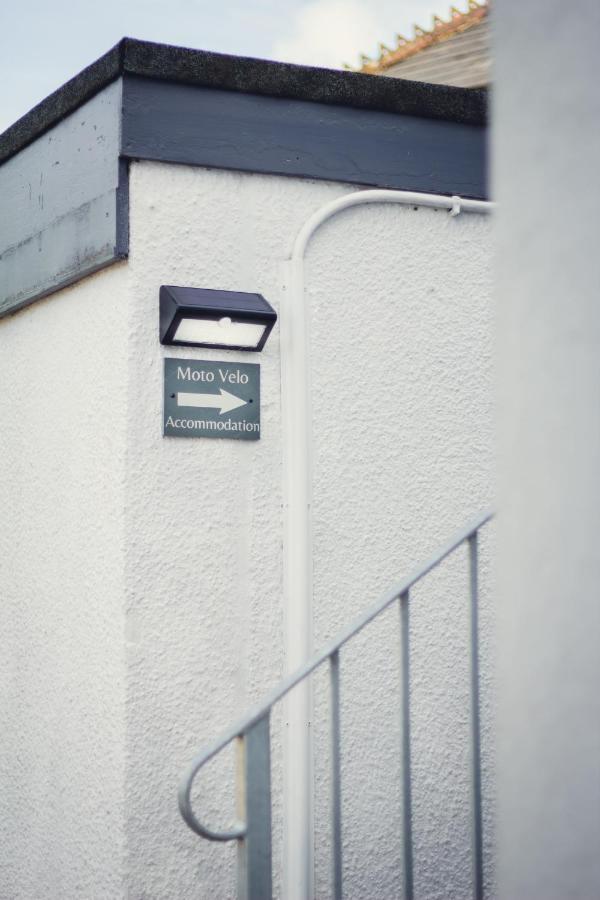 Union Road Moto Velo Accommodation Crediton Dış mekan fotoğraf